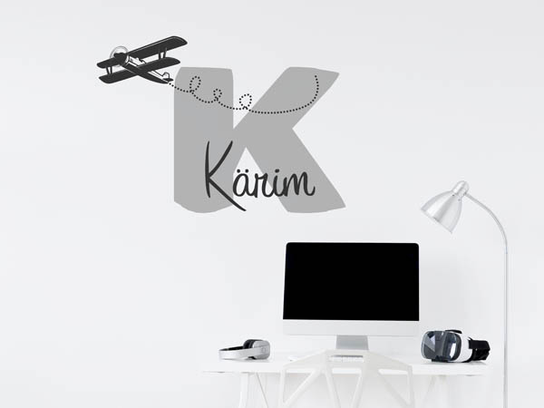 Wandtattoo Kärim mit Flugzeug
