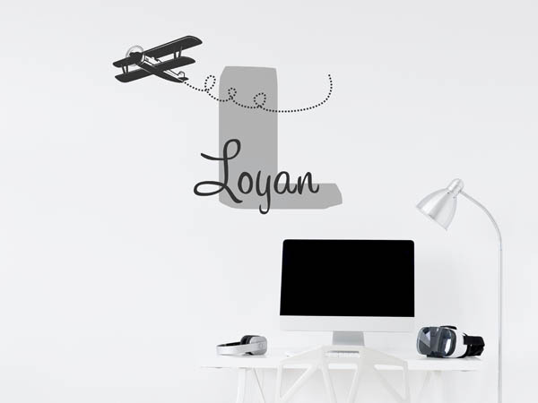 Wandtattoo Loyan mit Flugzeug