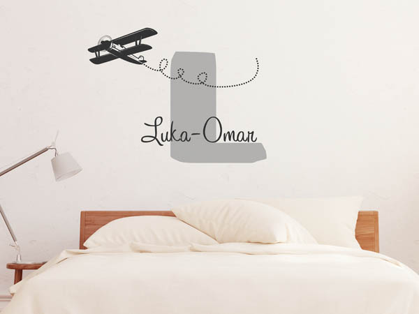 Wandtattoo Luka-Omar mit Flugzeug