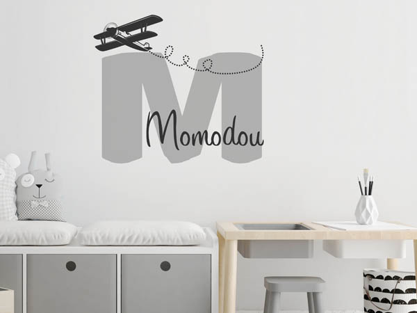 Wandtattoo Momodou mit Flugzeug