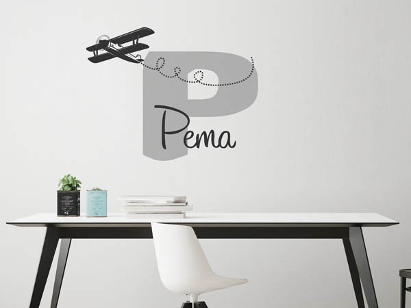 Wandtattoo Pema mit Flugzeug