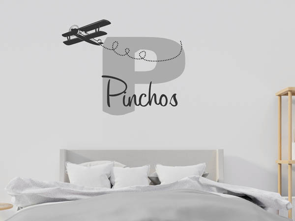 Wandtattoo Pinchos mit Flugzeug