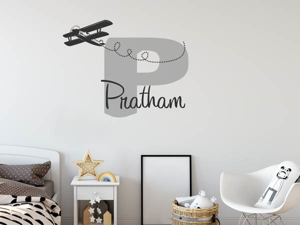 Wandtattoo Pratham mit Flugzeug