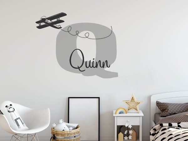 Wandtattoo Quinn mit Flugzeug
