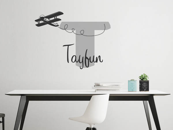 Wandtattoo Tayfun mit Flugzeug