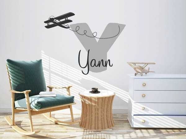 Wandtattoo Yann mit Flugzeug