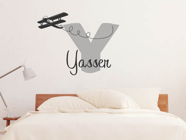 Wandtattoo Yasser mit Flugzeug