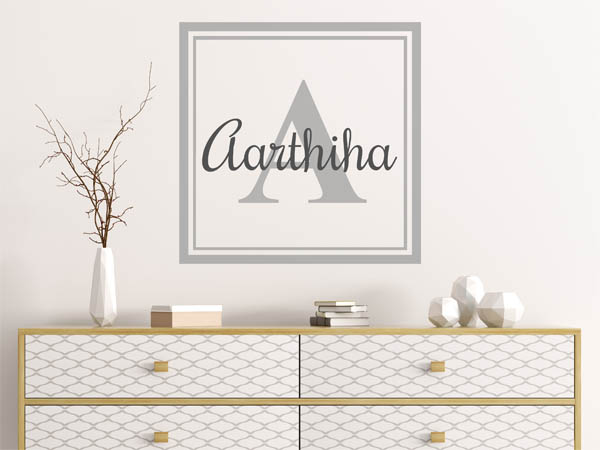 Wandtattoo Aarthiha als eckiges Monogramm