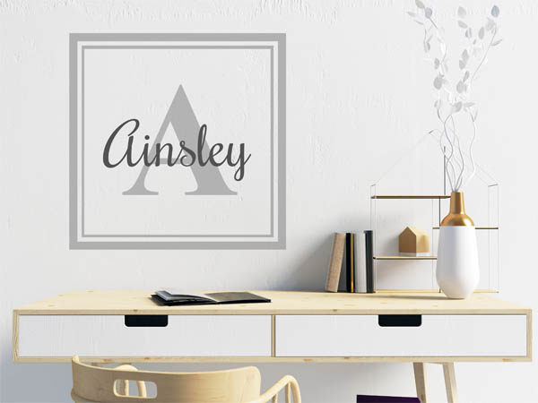 Wandtattoo Ainsley als eckiges Monogramm
