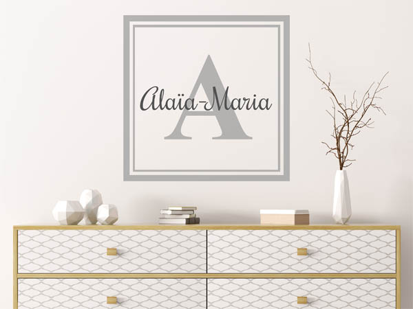 Wandtattoo Alaïa-Maria als eckiges Monogramm