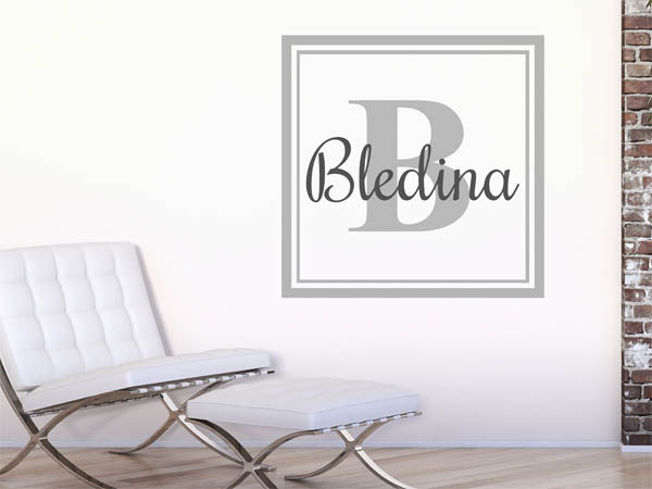 Wandtattoo Bledina als eckiges Monogramm