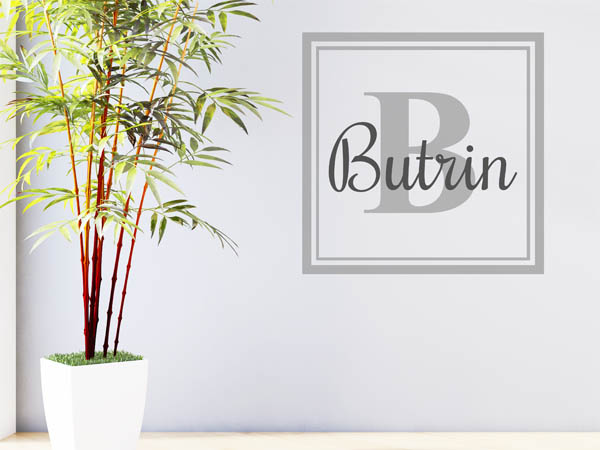 Wandtattoo Butrin als eckiges Monogramm