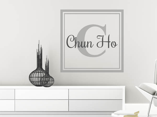 Wandtattoo Chun Ho als eckiges Monogramm