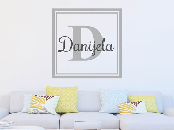 Wandtattoo Danijela als eckiges Monogramm