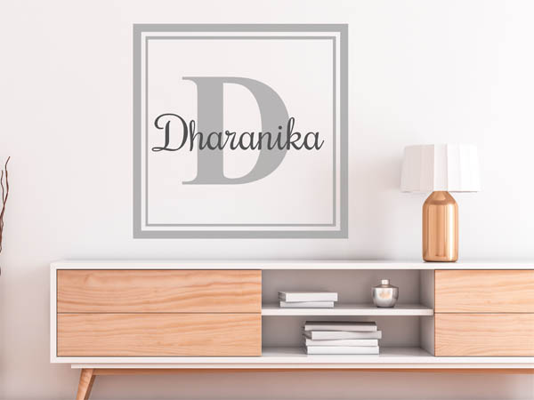 Wandtattoo Dharanika als eckiges Monogramm
