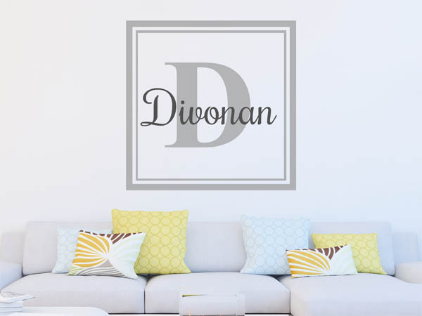 Wandtattoo Divonan als eckiges Monogramm