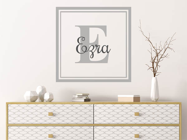Wandtattoo Ezra als eckiges Monogramm