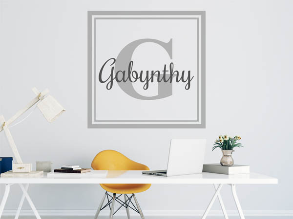 Wandtattoo Gabynthy als eckiges Monogramm