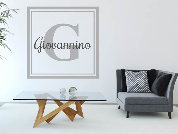 Wandtattoo Giovannino als eckiges Monogramm