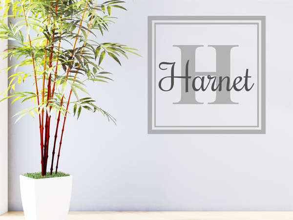 Wandtattoo Harnet als eckiges Monogramm