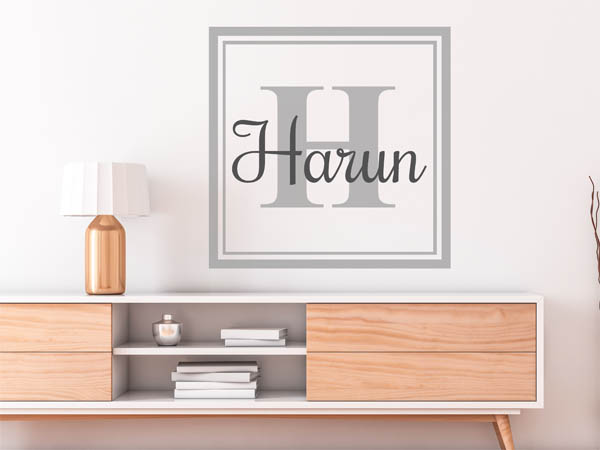 Wandtattoo Harun als eckiges Monogramm