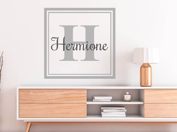 Wandtattoo Hermione als eckiges Monogramm