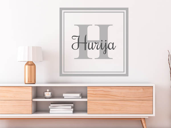 Wandtattoo Hurija als eckiges Monogramm