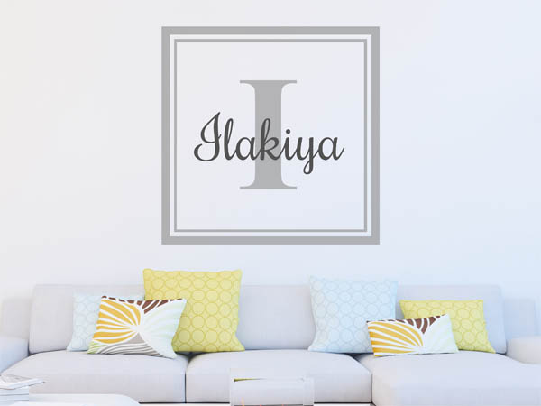 Wandtattoo Ilakiya als eckiges Monogramm