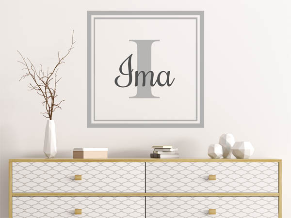 Wandtattoo Ima als eckiges Monogramm