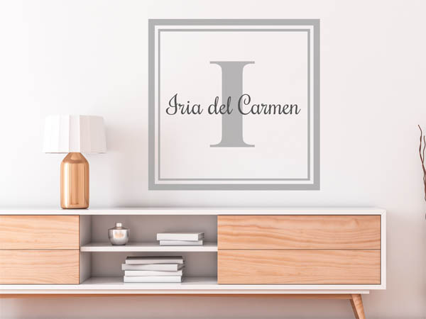 Wandtattoo Iria del Carmen als eckiges Monogramm