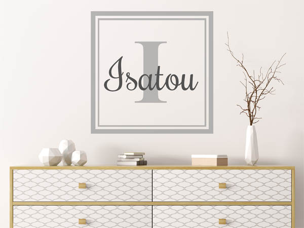 Wandtattoo Isatou als eckiges Monogramm