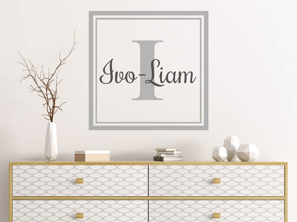 Wandtattoo Ivo-Liam als eckiges Monogramm
