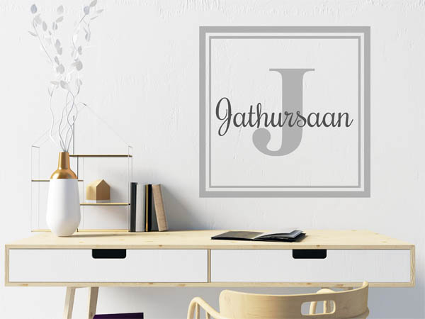 Wandtattoo Jathursaan als eckiges Monogramm