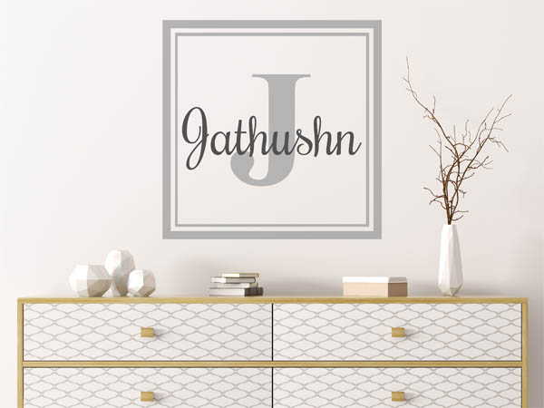 Wandtattoo Jathushn als eckiges Monogramm