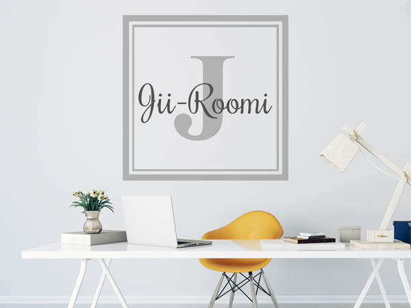 Wandtattoo Jii-Roomi als eckiges Monogramm