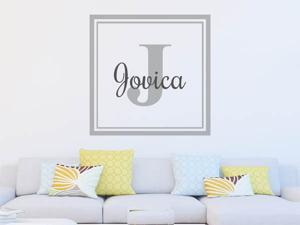 Wandtattoo Jovica als eckiges Monogramm