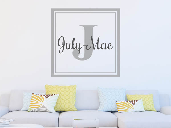 Wandtattoo July-Mae als eckiges Monogramm