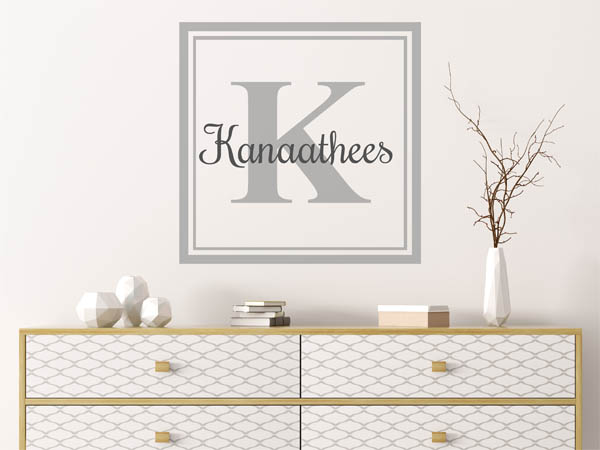 Wandtattoo Kanaathees als eckiges Monogramm