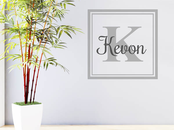 Wandtattoo Kevon als eckiges Monogramm