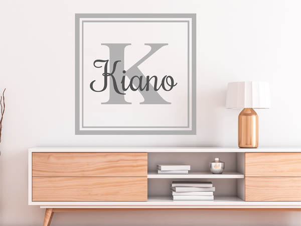 Wandtattoo Kiano als eckiges Monogramm