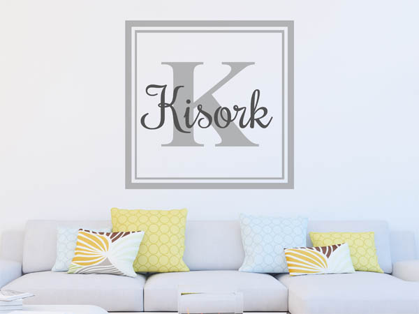 Wandtattoo Kisork als eckiges Monogramm