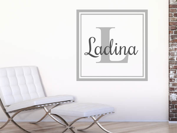 Wandtattoo Ladina als eckiges Monogramm