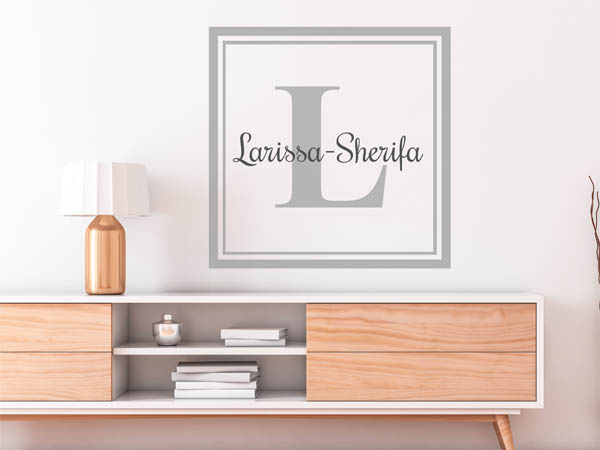 Wandtattoo Larissa-Sherifa als eckiges Monogramm