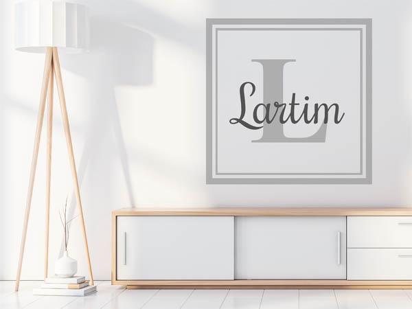 Wandtattoo Lartim als eckiges Monogramm