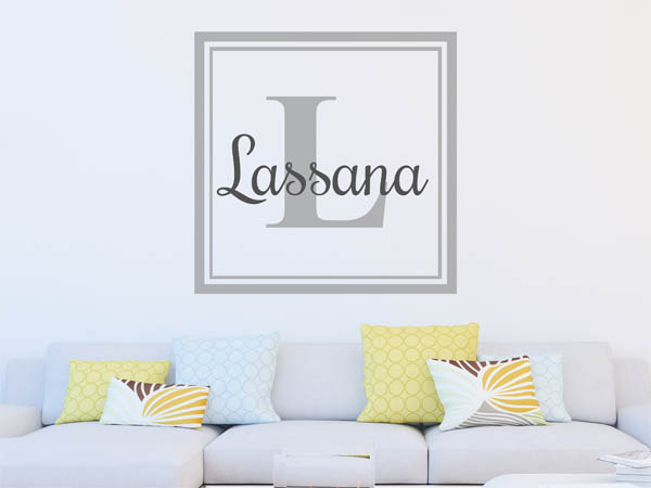 Wandtattoo Lassana als eckiges Monogramm