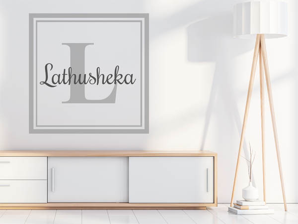 Wandtattoo Lathusheka als eckiges Monogramm