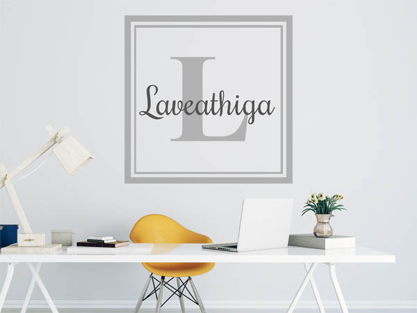 Wandtattoo Laveathiga als eckiges Monogramm