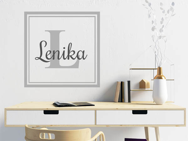 Wandtattoo Lenika als eckiges Monogramm
