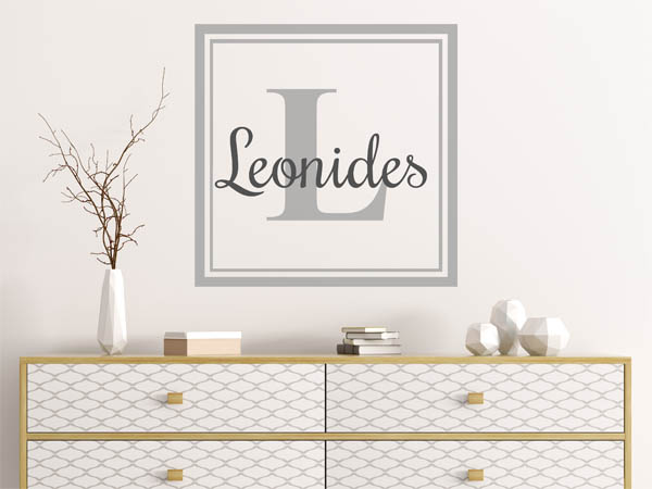 Wandtattoo Leonides als eckiges Monogramm