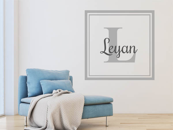 Wandtattoo Leyan als eckiges Monogramm